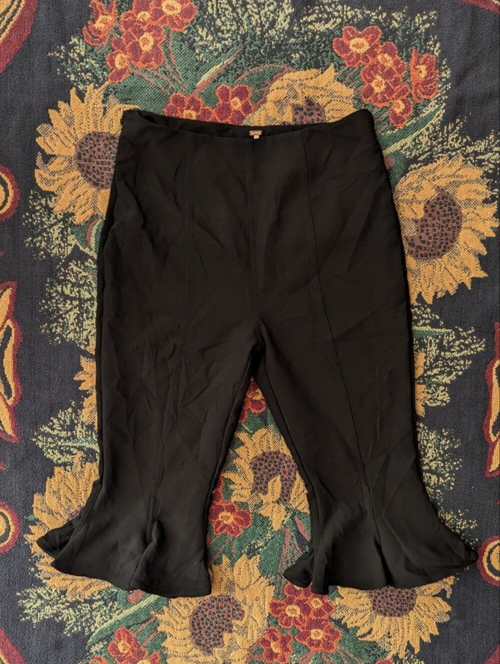 Free People Regina Ruffle Capris - Picture 2 of 4
